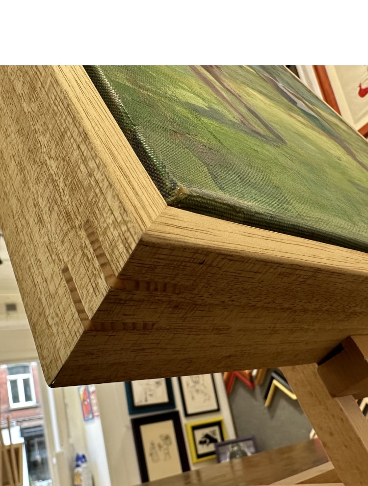 Floating frame/caisse américaine